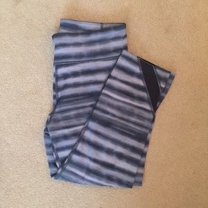 Under Armour Cropped Leggings